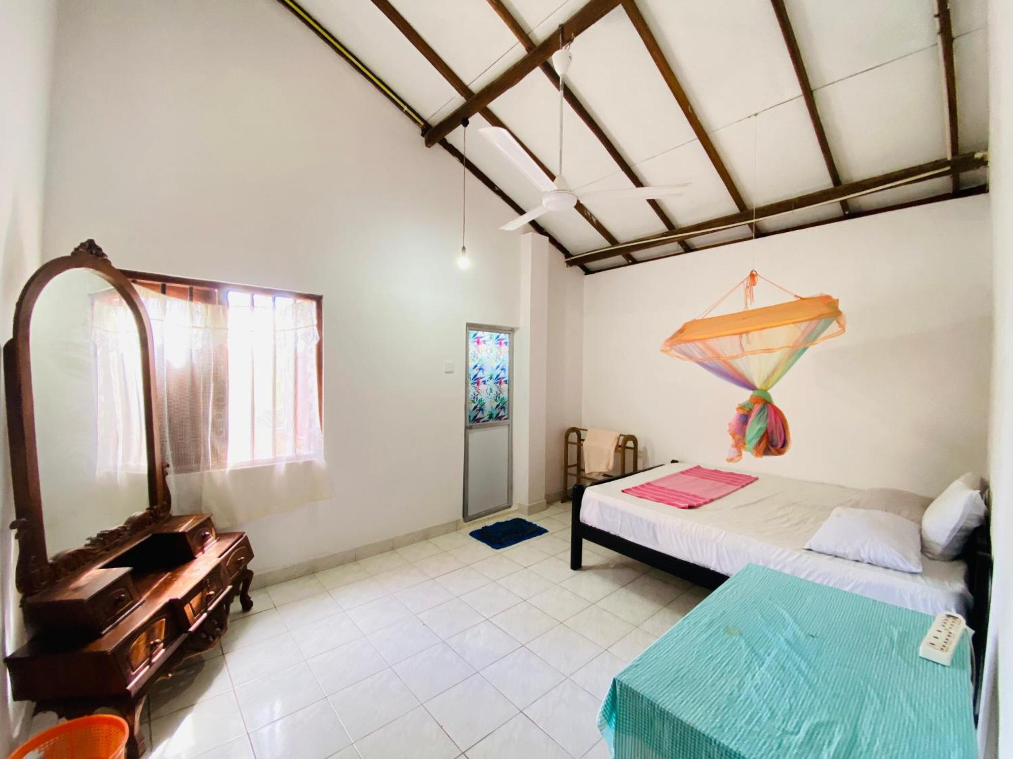 Chao Beach Villa Ahangama Exterior photo